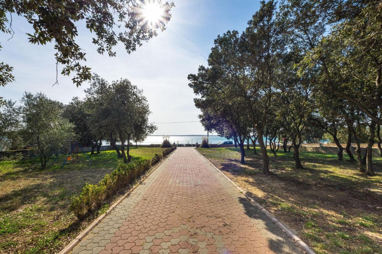 Apartments By The Sea Vrsi - Mulo, Zadar - 5951 Zewnętrze zdjęcie